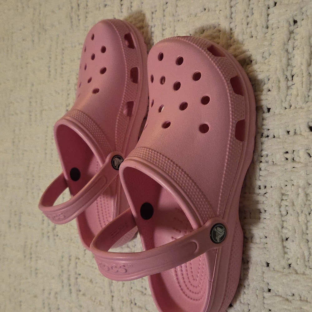 Crocs - Picture 2 of 4